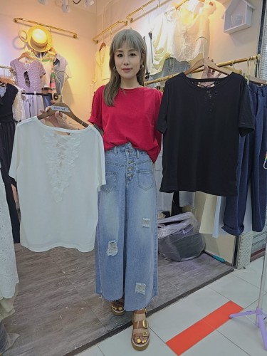 Pe07-tee with v back cross-cross lace