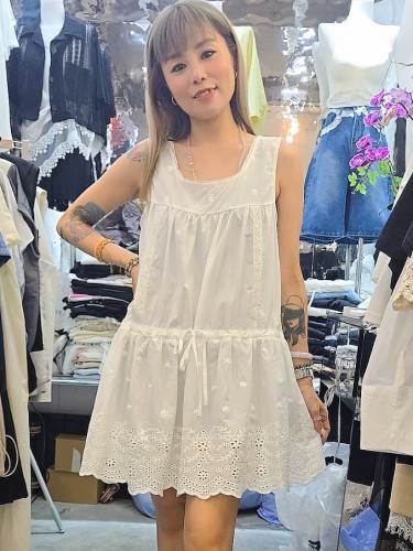 AQ272 tiered sleeveless  top