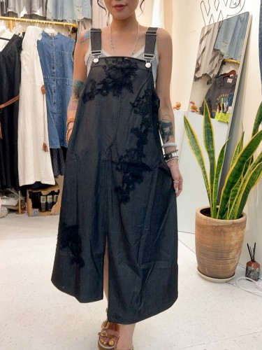 YY199-Embroidery Pinafore
