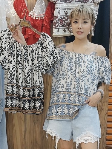  BB73 Tribal Print Elastic Neckline Puff Sleeve Top