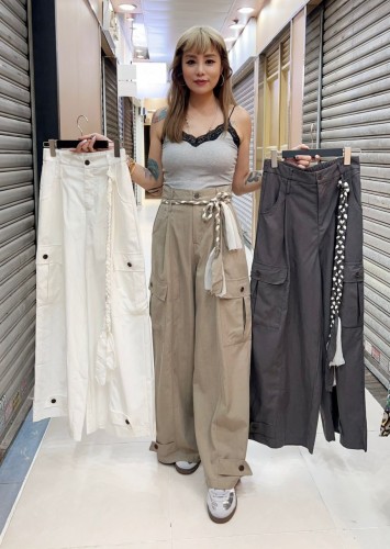 MK159 cargo pants with belt