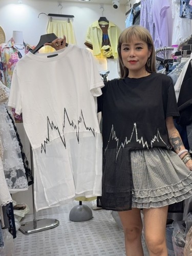 GA92 tee with heartbeat design