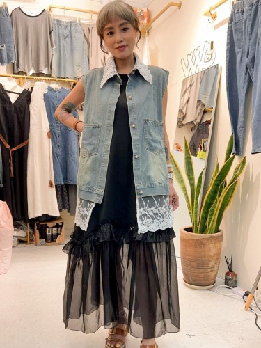 YY193-Denim Vest with Lace