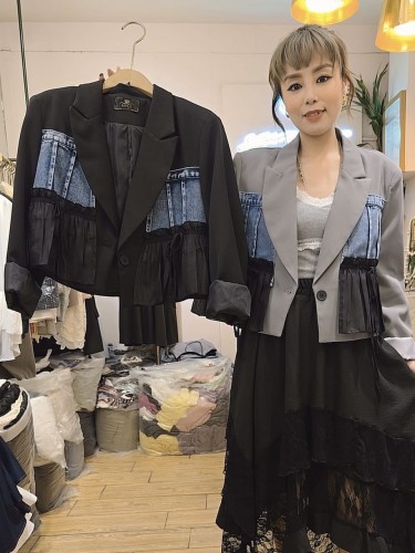 GG62 Denim Pocket Pleated Trim Jacket