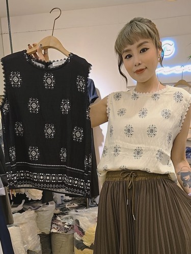 GG408 Printed Sleeveless Top