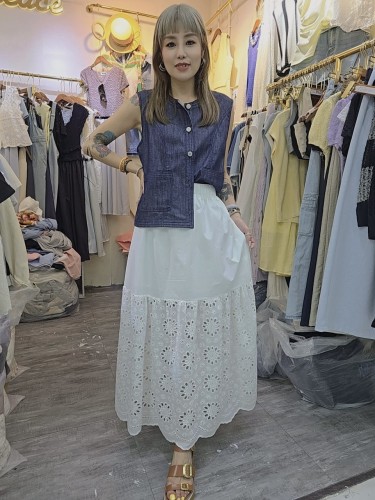 pe24-denim vest with eyelet long skirt