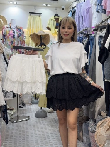 GA97 emb eyelet tiered skirt