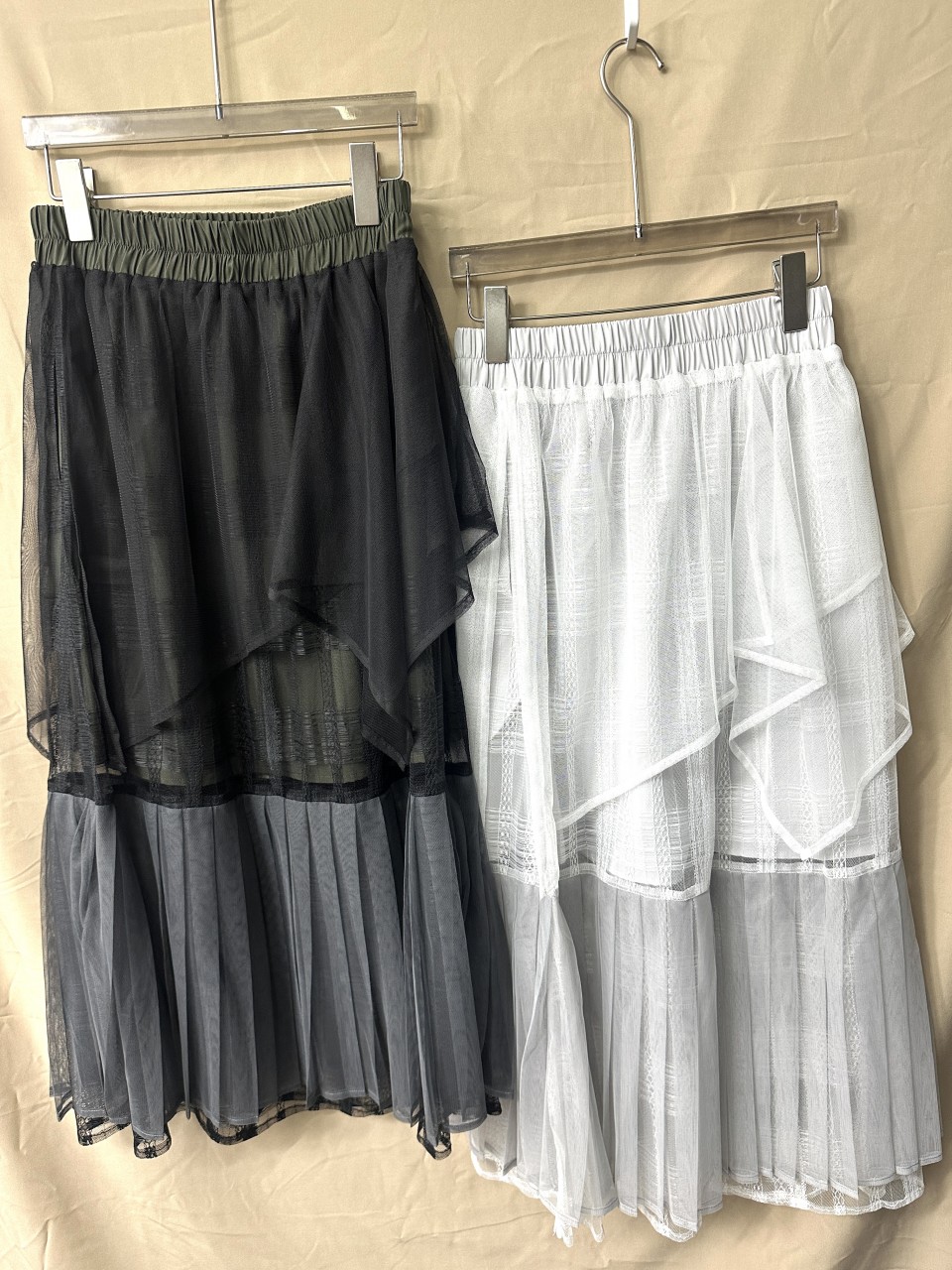 BS521白灰色 蕾絲拼網布裙