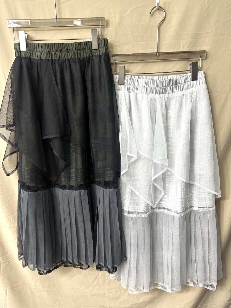 BS521白灰色 蕾絲拼網布裙