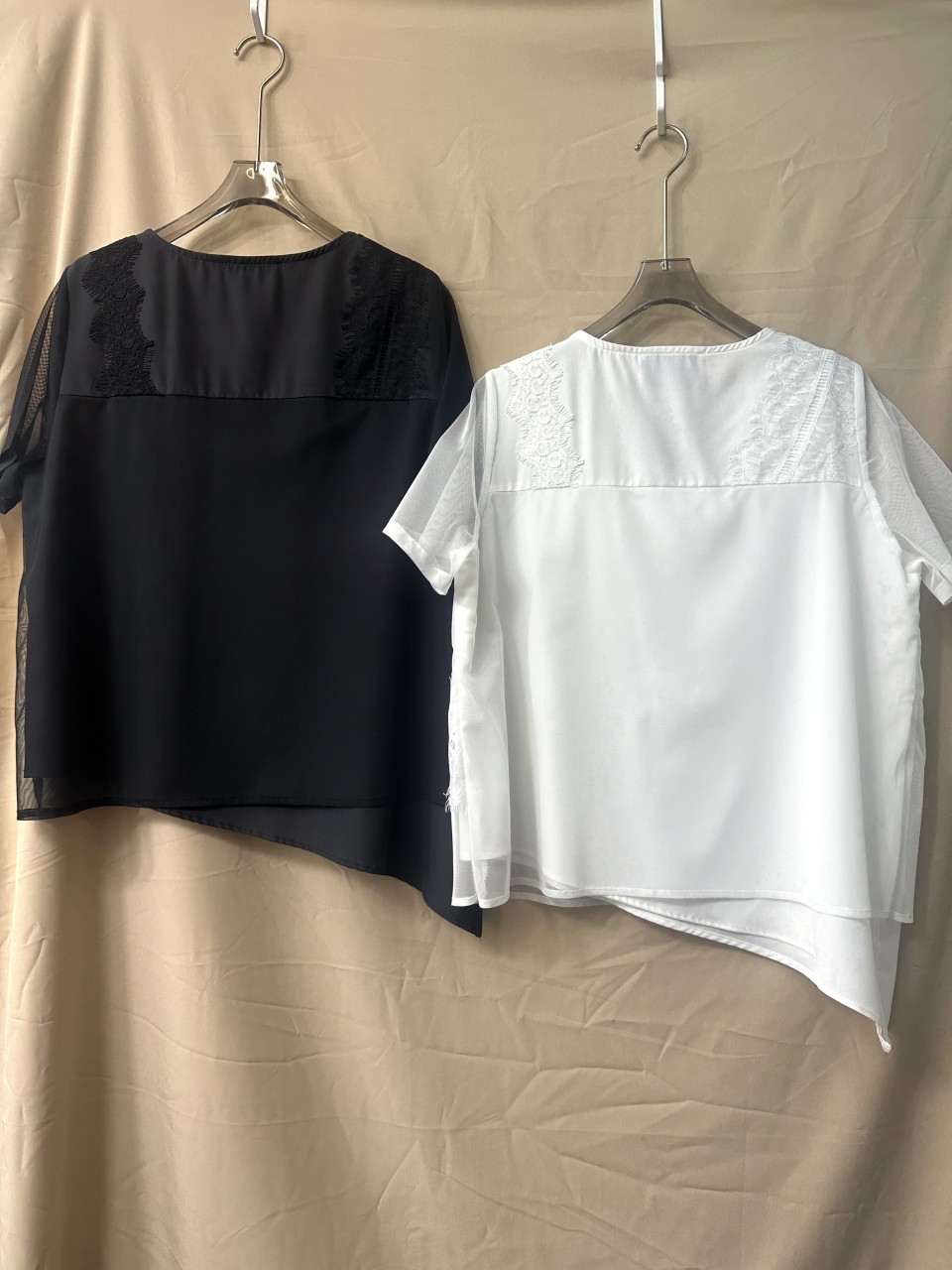 BS520 白色  假兩件拼布蕾絲花邊衫